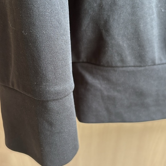 Fabletics EUC XS OVERSIZED Top - Picture 8 of 11